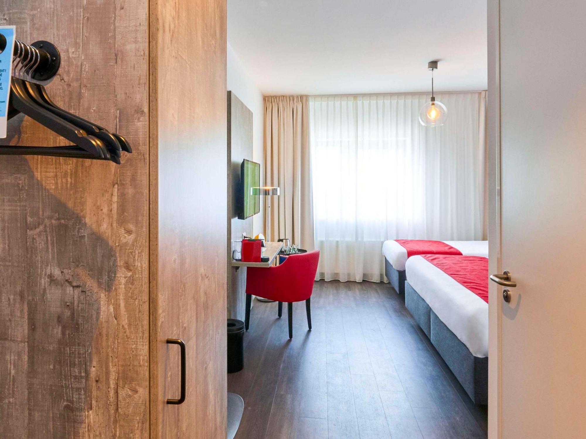 Ibis Styles 3*